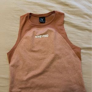 nike pro top womens